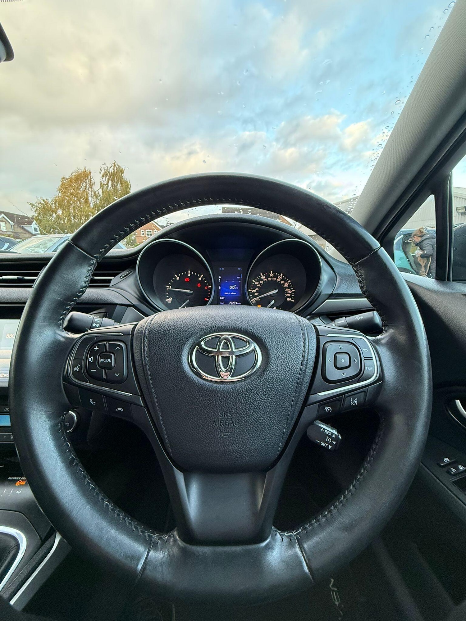 Used Toyota Avensis 2017 for sale - 76485542: Photo 33