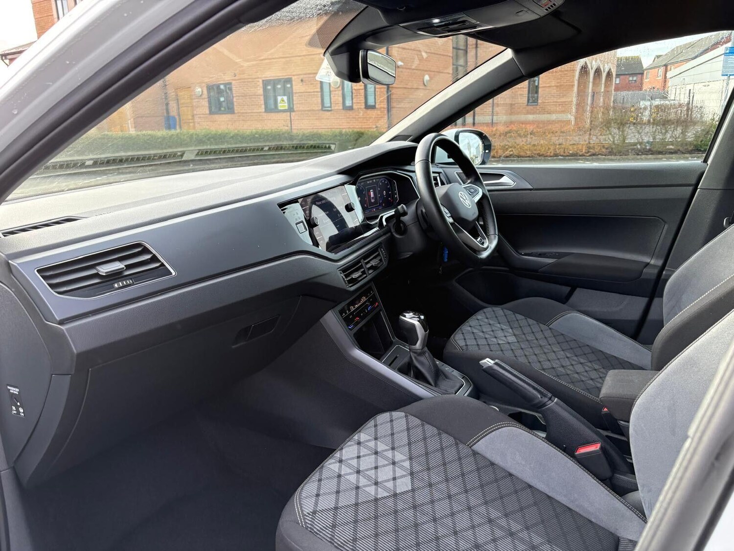 Used Volkswagen Taigo 2024 for sale - 77658388: Photo 48