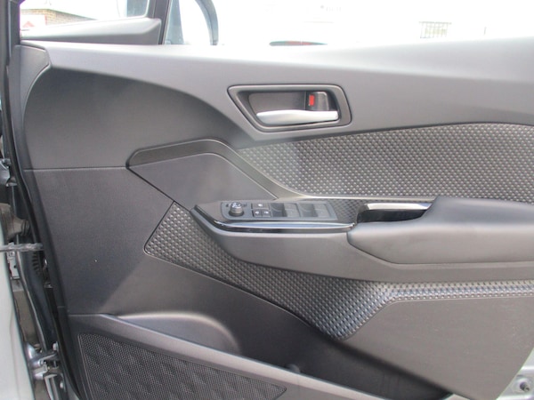 Used Toyota C-HR 2022 for sale - 75624088: Photo 34