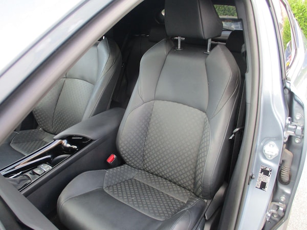 Used Toyota C-HR 2022 for sale - 75624088: Photo 46