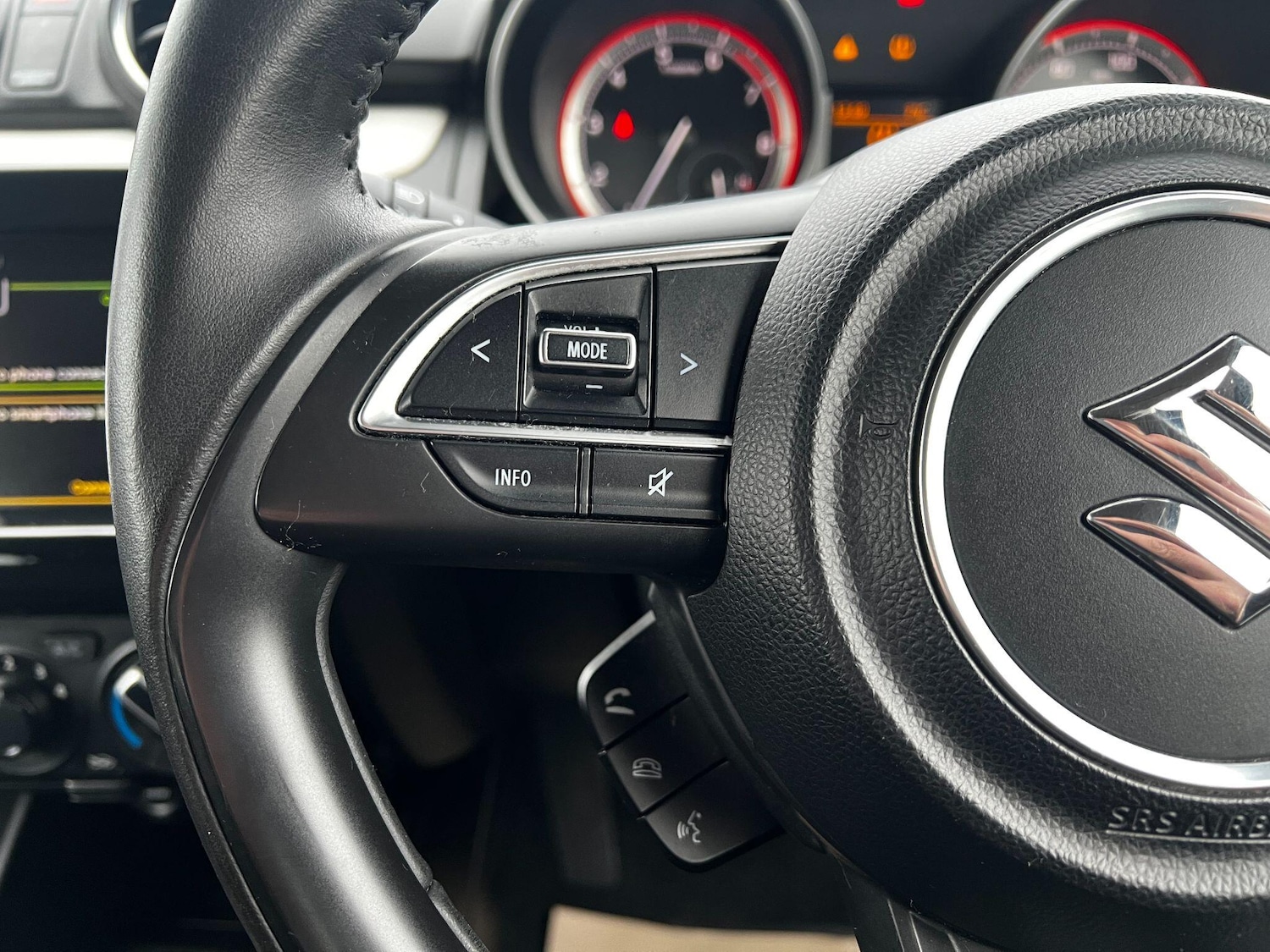 Used Suzuki Swift 2020 for sale - 77016090: Photo 33