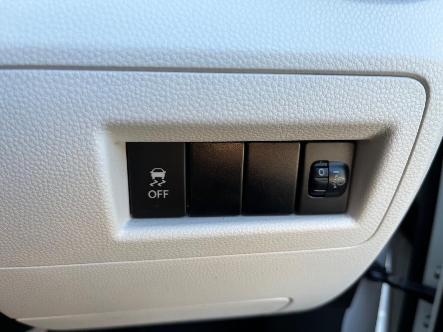 Used Suzuki Ignis 2018 for sale - 76284325: Photo 17