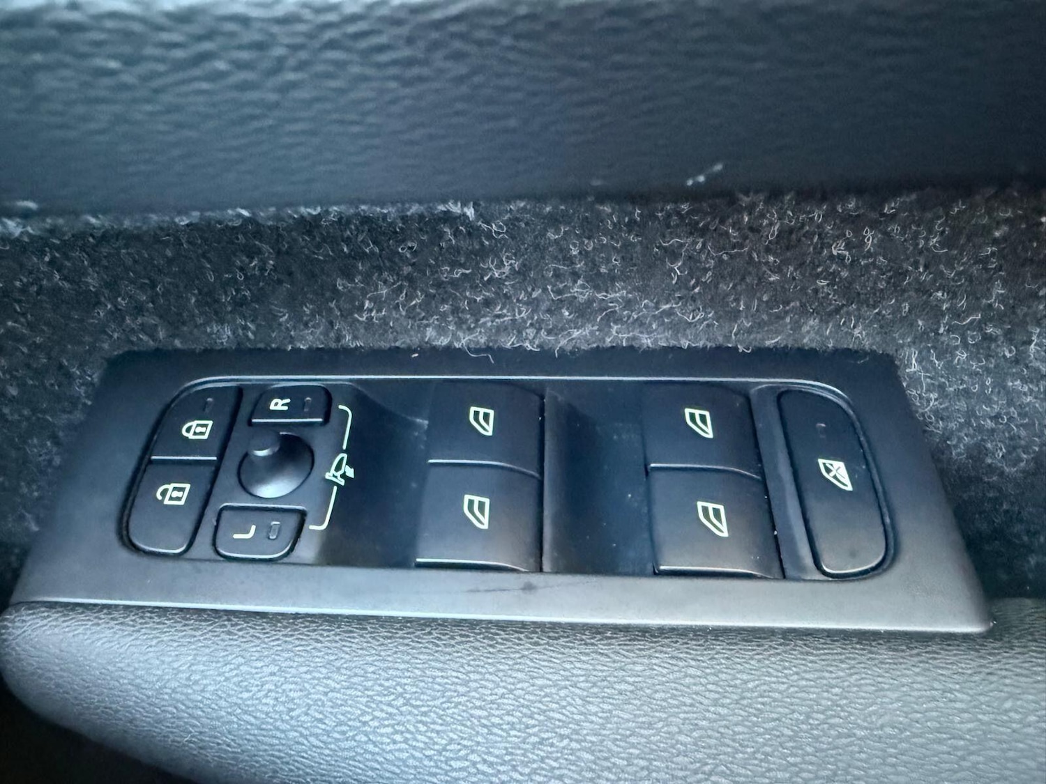 Used Volvo XC40 2019 for sale - 76780773: Photo 16