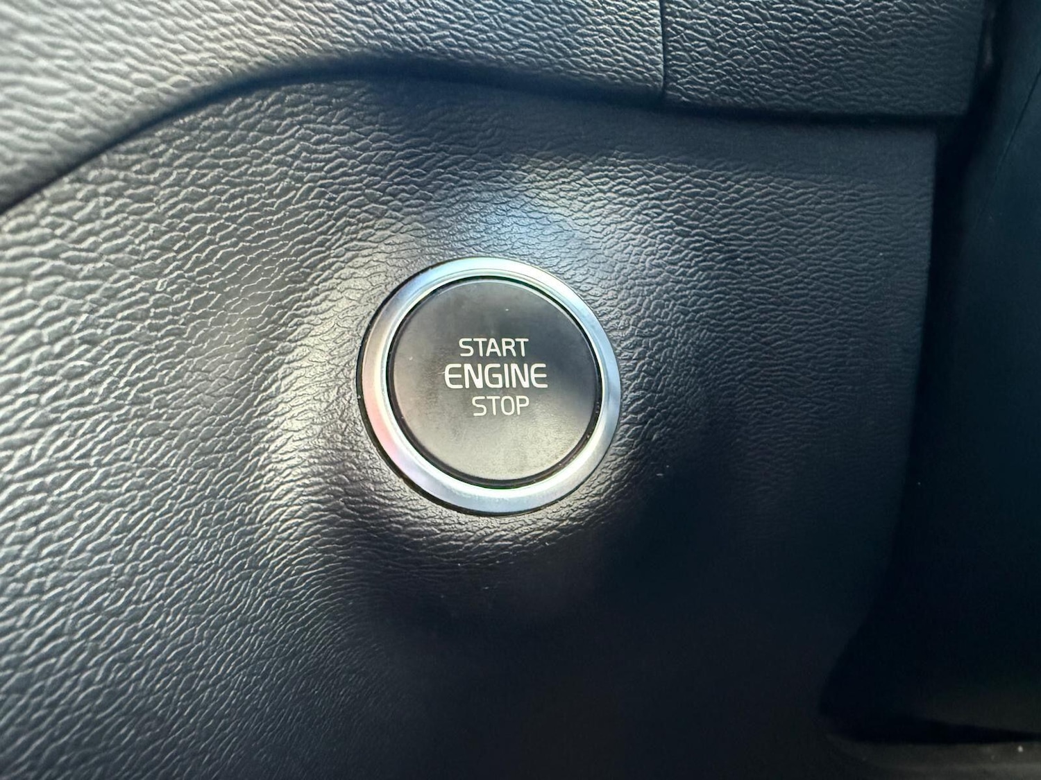 Used Volvo XC40 2019 for sale - 76780773: Photo 21