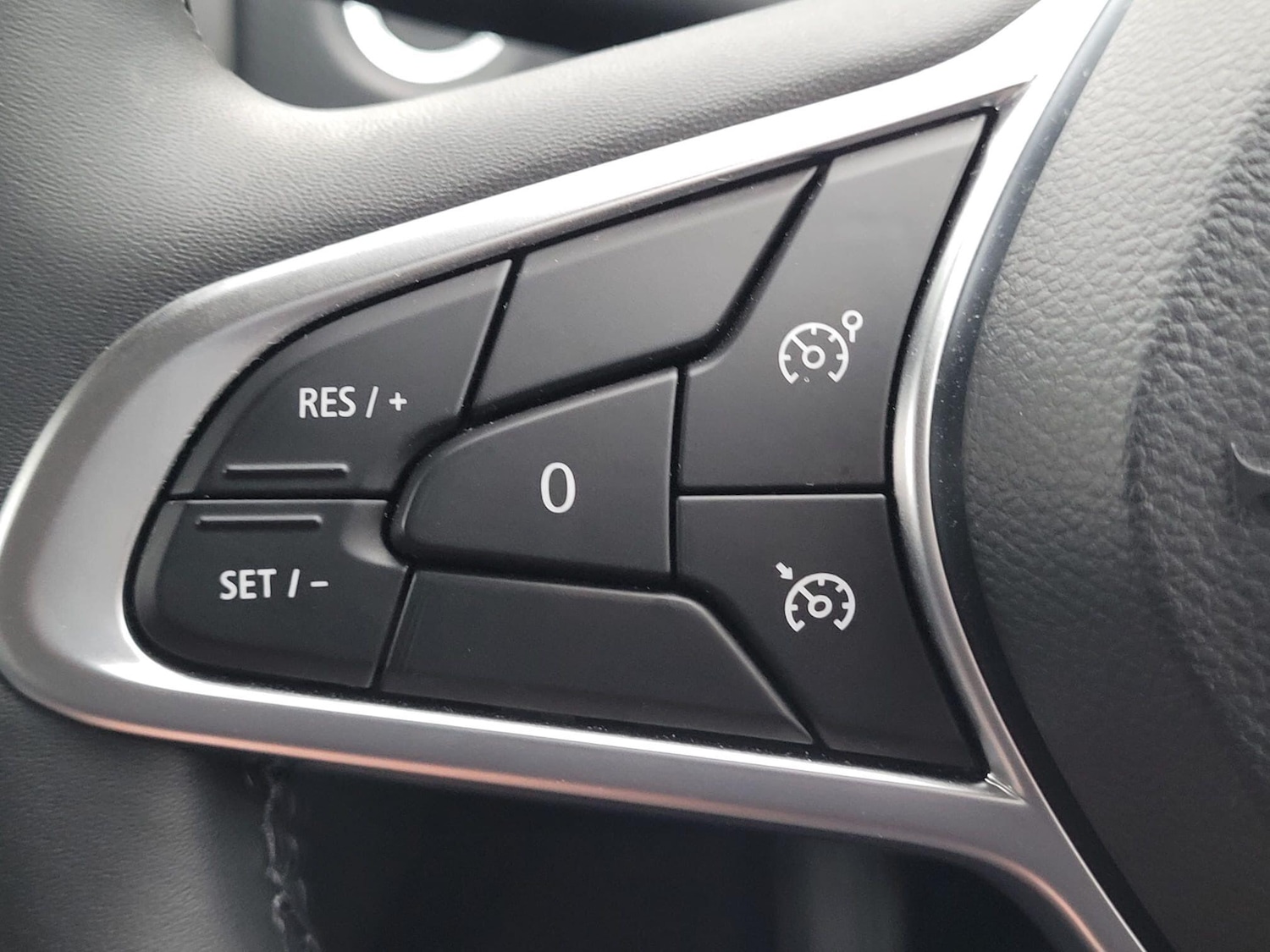 Used Renault Clio for sale - 78115498: Photo 24