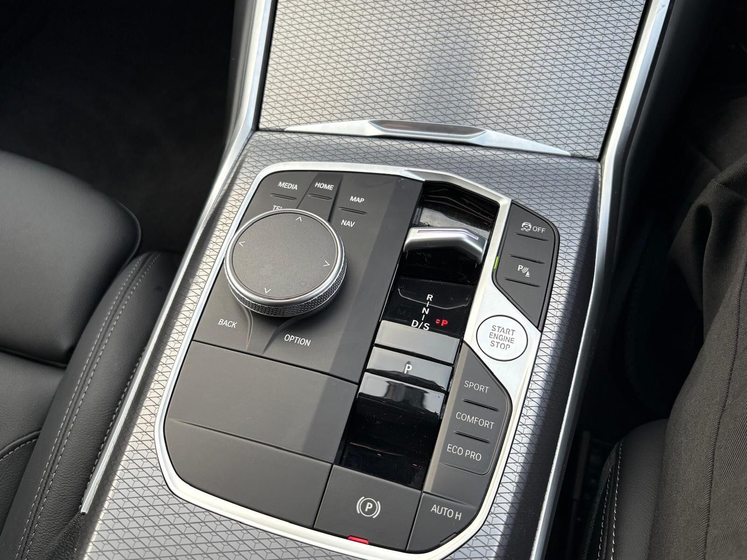 Used BMW 3 Series 2024 for sale - 77305202: Photo 23