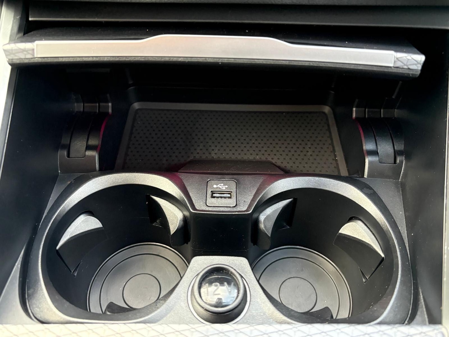 Used BMW 3 Series 2024 for sale - 77305202: Photo 60