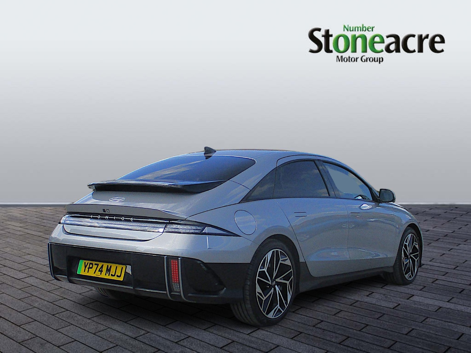 Used Hyundai IONIQ 6 2024 for sale - 76990103: Photo 4