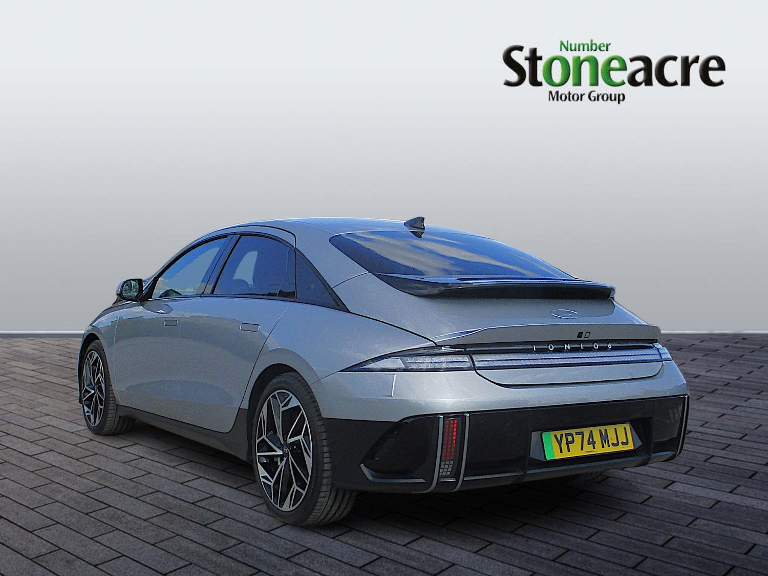 Used Hyundai IONIQ 6 2024 for sale - 76990103: Photo 6