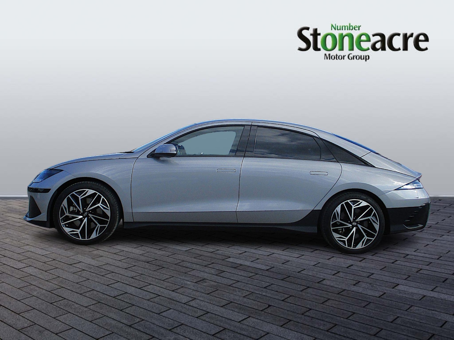 Used Hyundai IONIQ 6 2024 for sale - 76990103: Photo 8