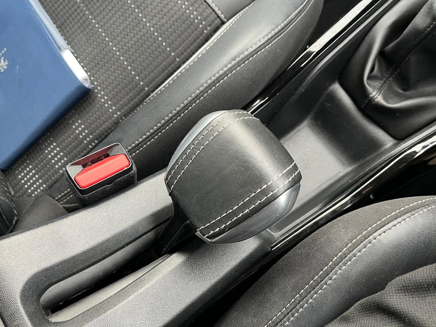 Used Peugeot 2008 2017 for sale - 76512536: Photo 11