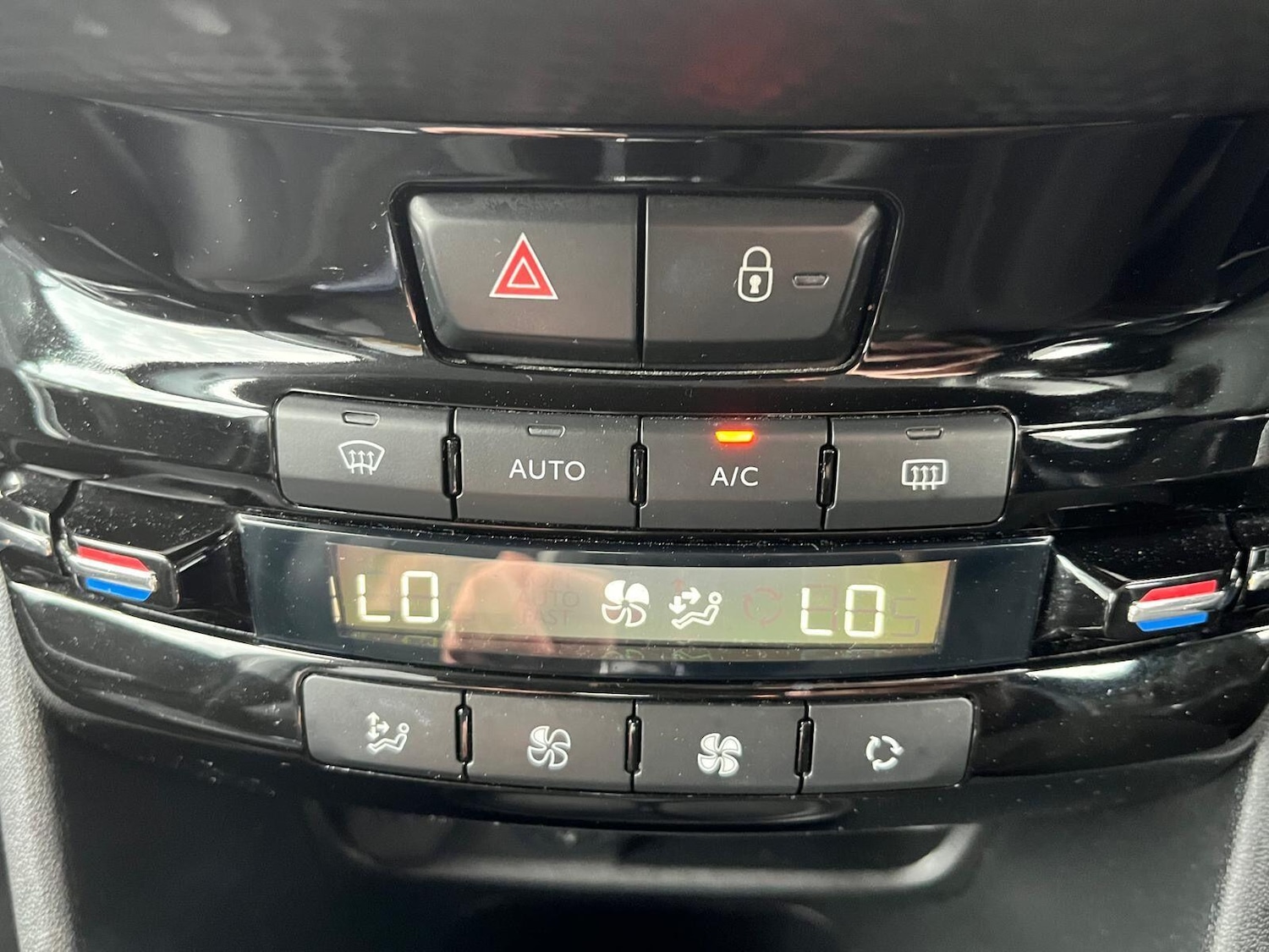 Used Peugeot 2008 2017 for sale - 76512536: Photo 18