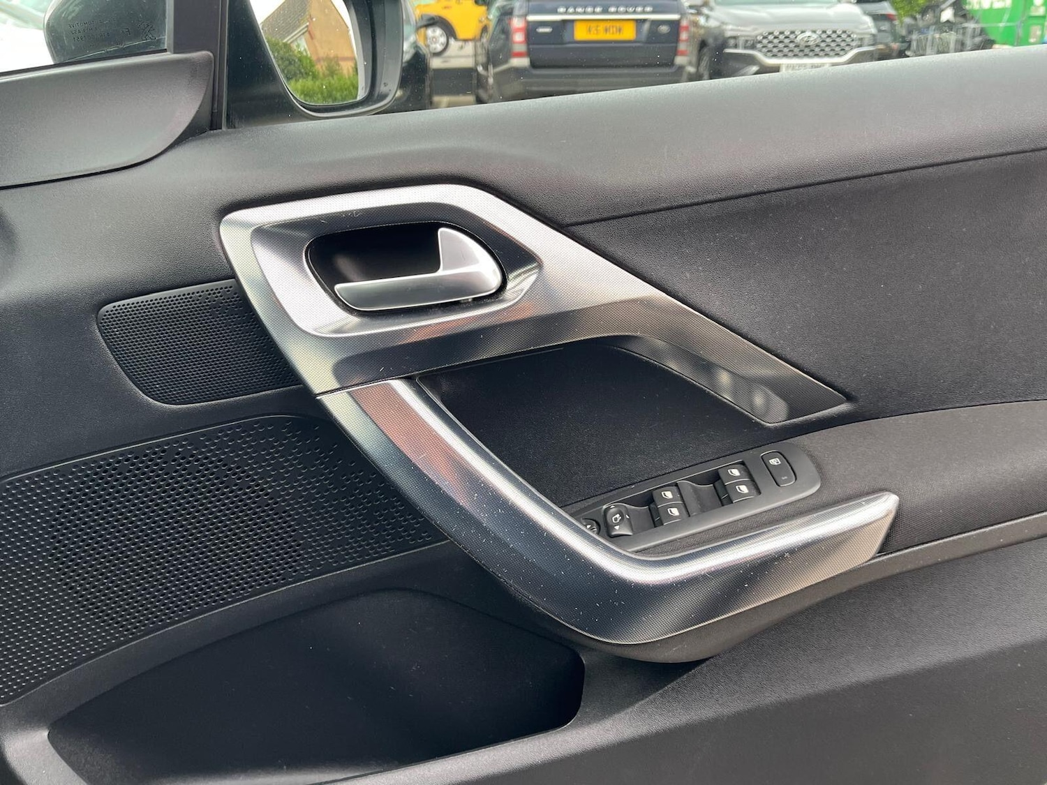 Used Peugeot 2008 2017 for sale - 76512536: Photo 28