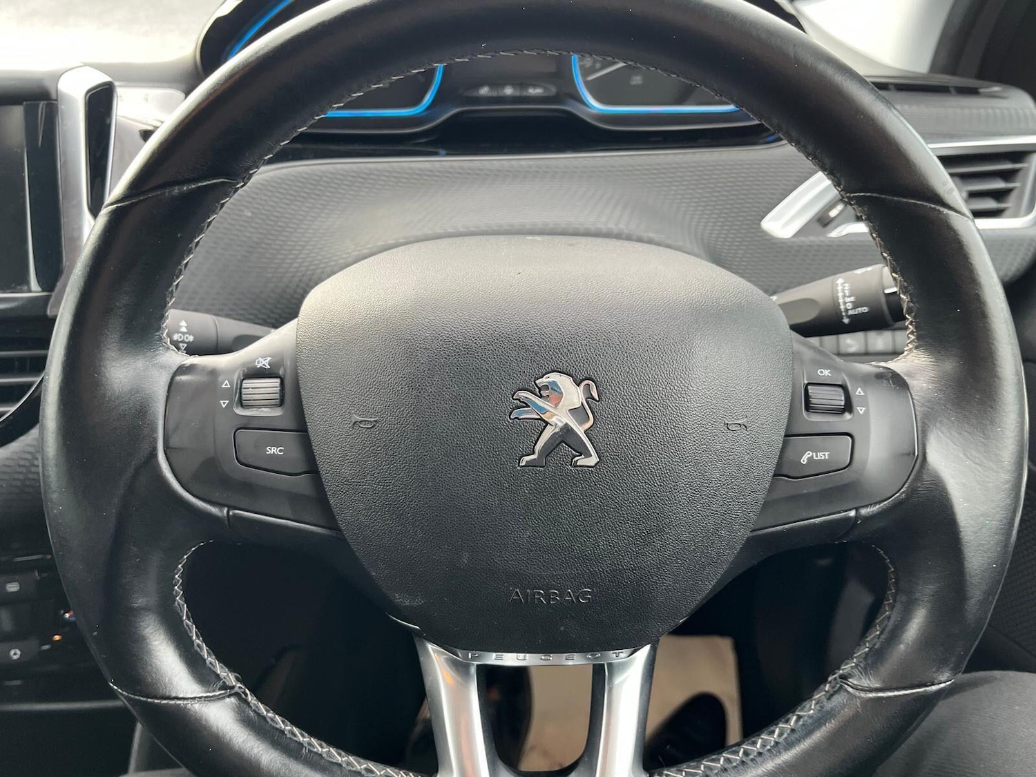 Used Peugeot 2008 2017 for sale - 76512536: Photo 35