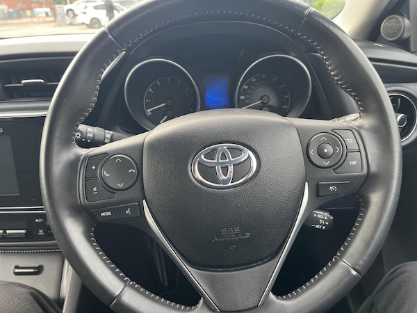 Used Toyota Auris 2016 for sale - 76214114: Photo 38
