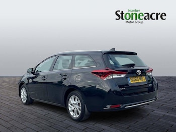 Used Toyota Auris 2016 for sale - 76214114: Photo