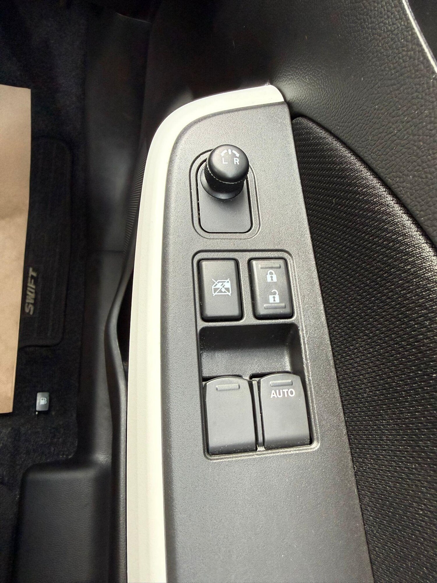 Used Suzuki Swift 2023 for sale - 77586453: Photo 16