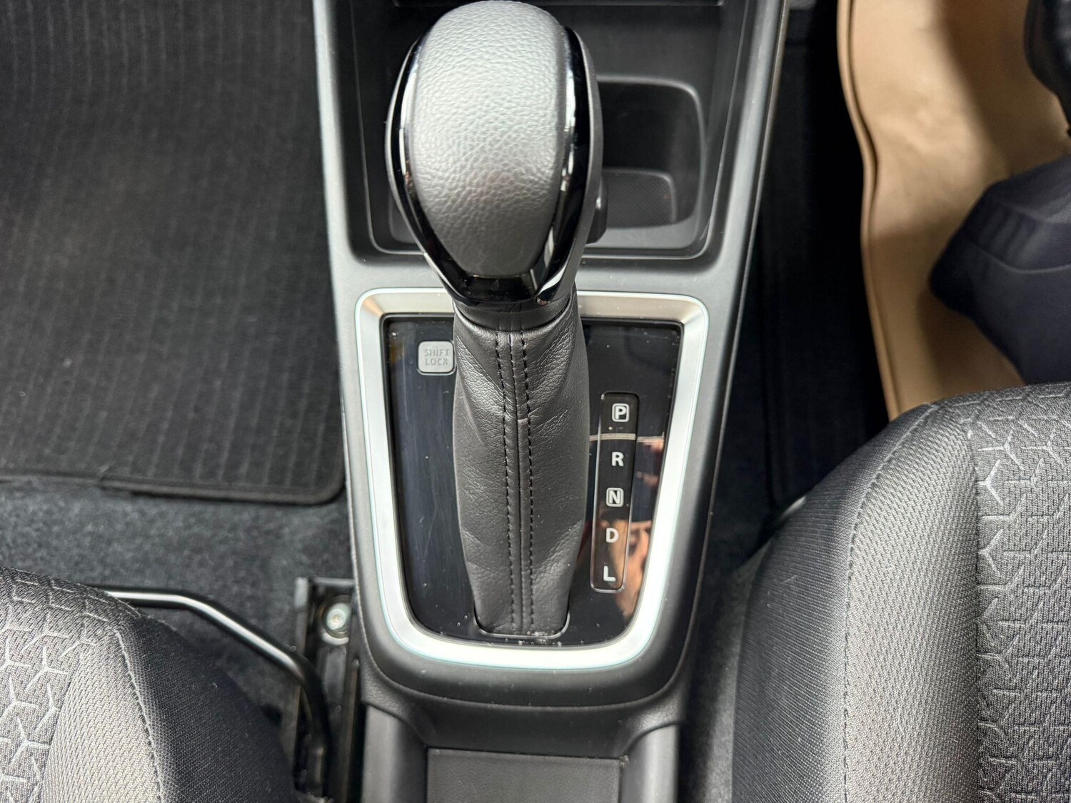 Used Suzuki Swift 2023 for sale - 77586453: Photo 9