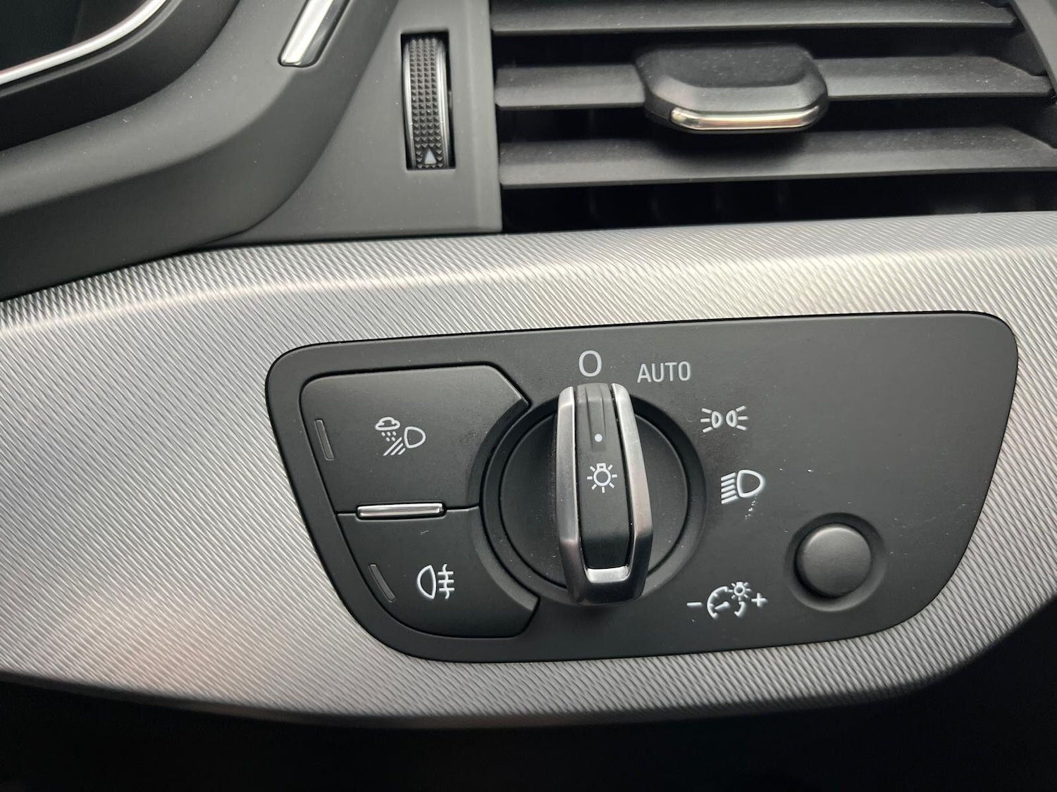 Used Audi A4 2020 for sale - 76484743: Photo 21