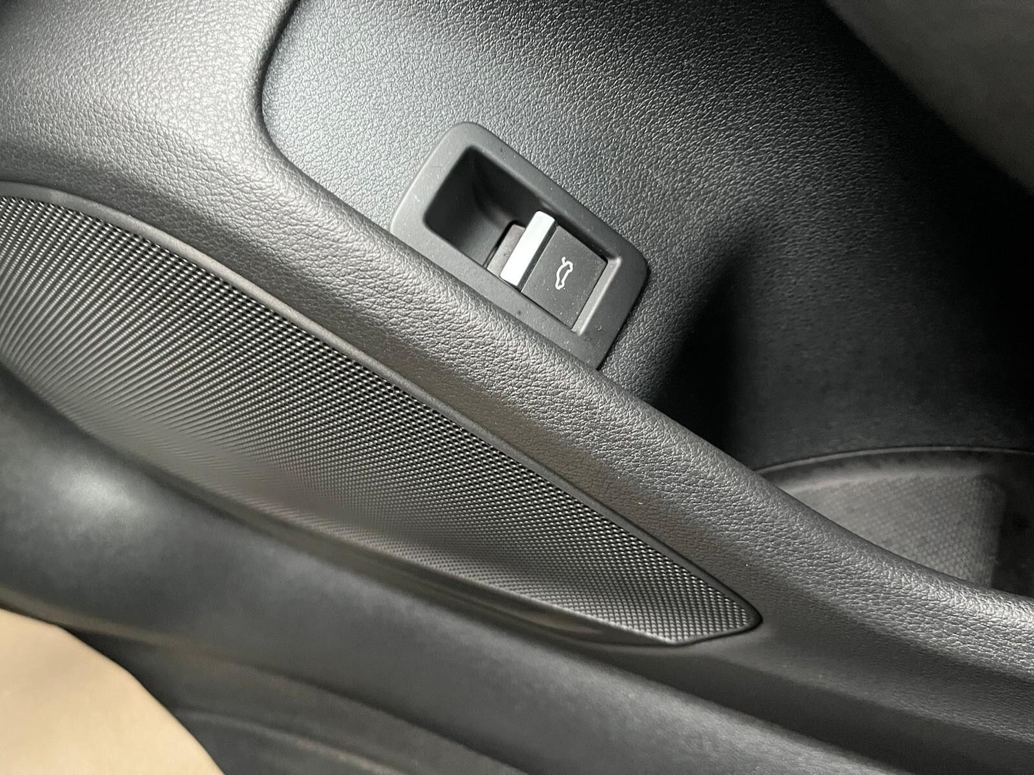 Used Audi A4 2020 for sale - 76484743: Photo 36