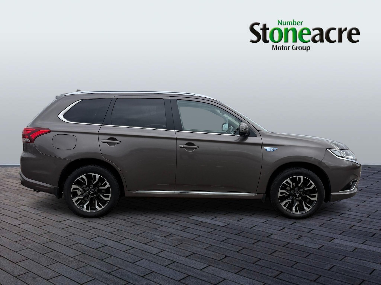 Used Mitsubishi Outlander 2016 for sale - 77883395: Photo 2