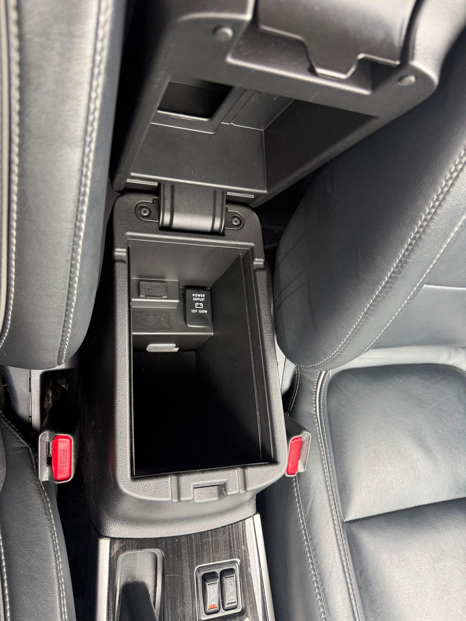 Used Mitsubishi Outlander 2016 for sale - 77883395: Photo 58