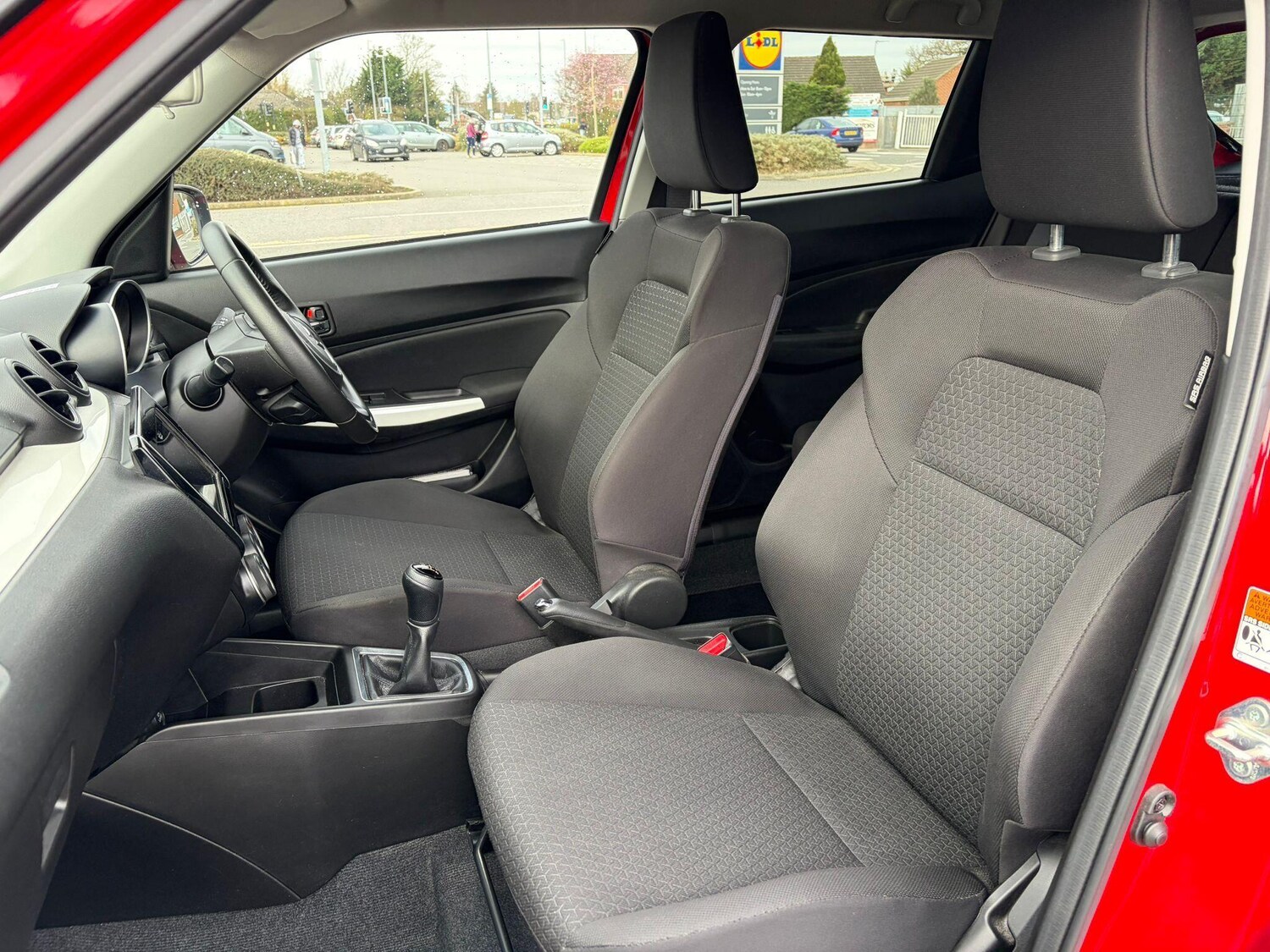 Used Suzuki Swift 2019 for sale - 77723939: Photo 35