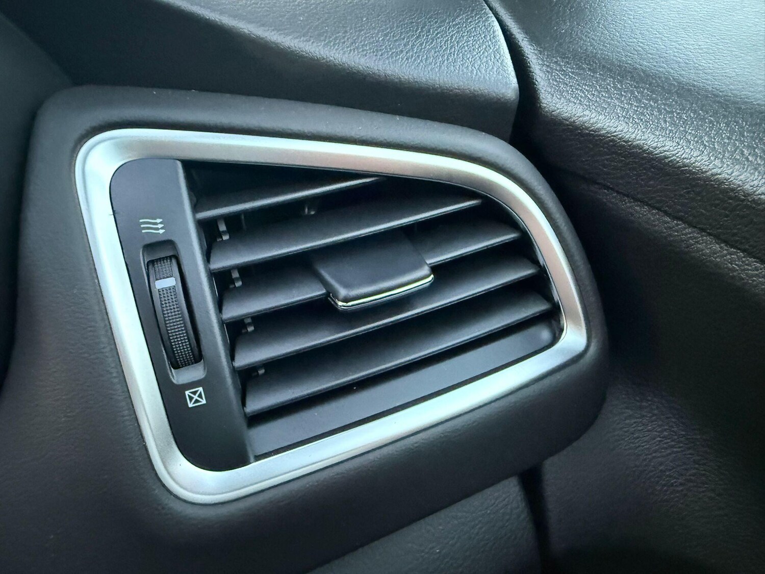 Used Suzuki SX4 S-Cross 2025 for sale - 77710444: Photo 23