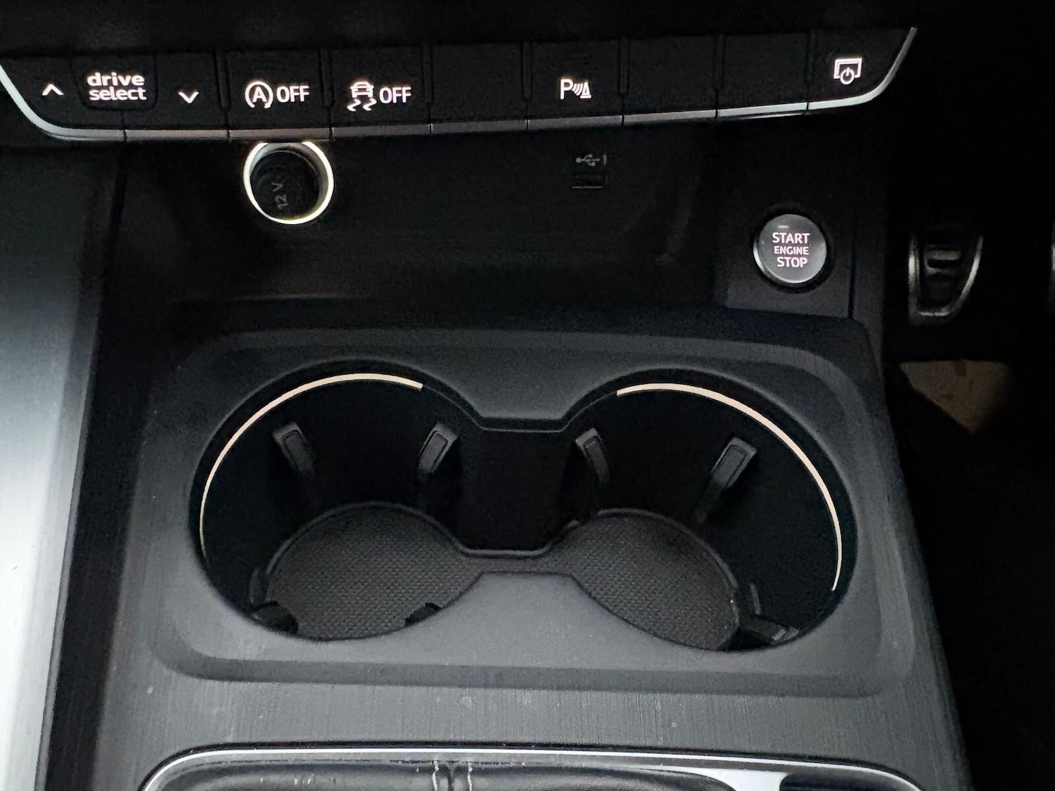 Used Audi A4 2018 for sale - 77314562: Photo 25