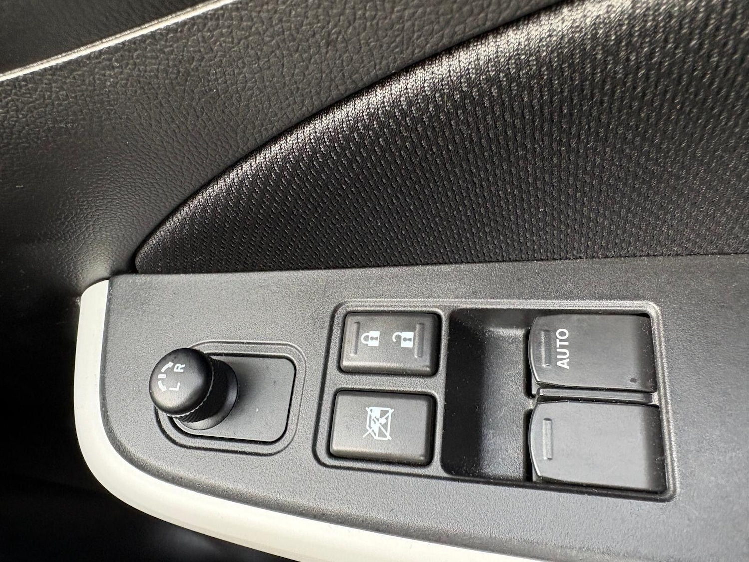 Used Suzuki Swift 2023 for sale - 77710312: Photo 16