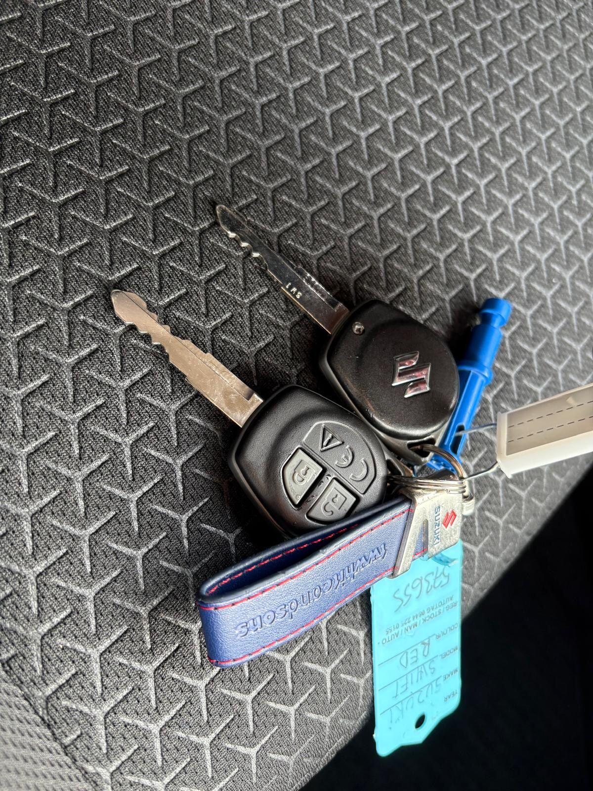 Used Suzuki Swift 2023 for sale - 77710312: Photo 25