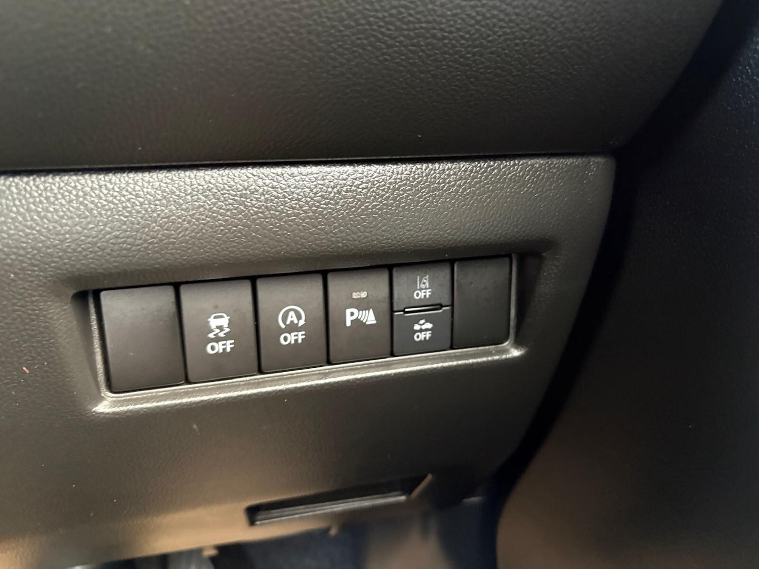 Used Suzuki Swift 2023 for sale - 77838831: Photo 20