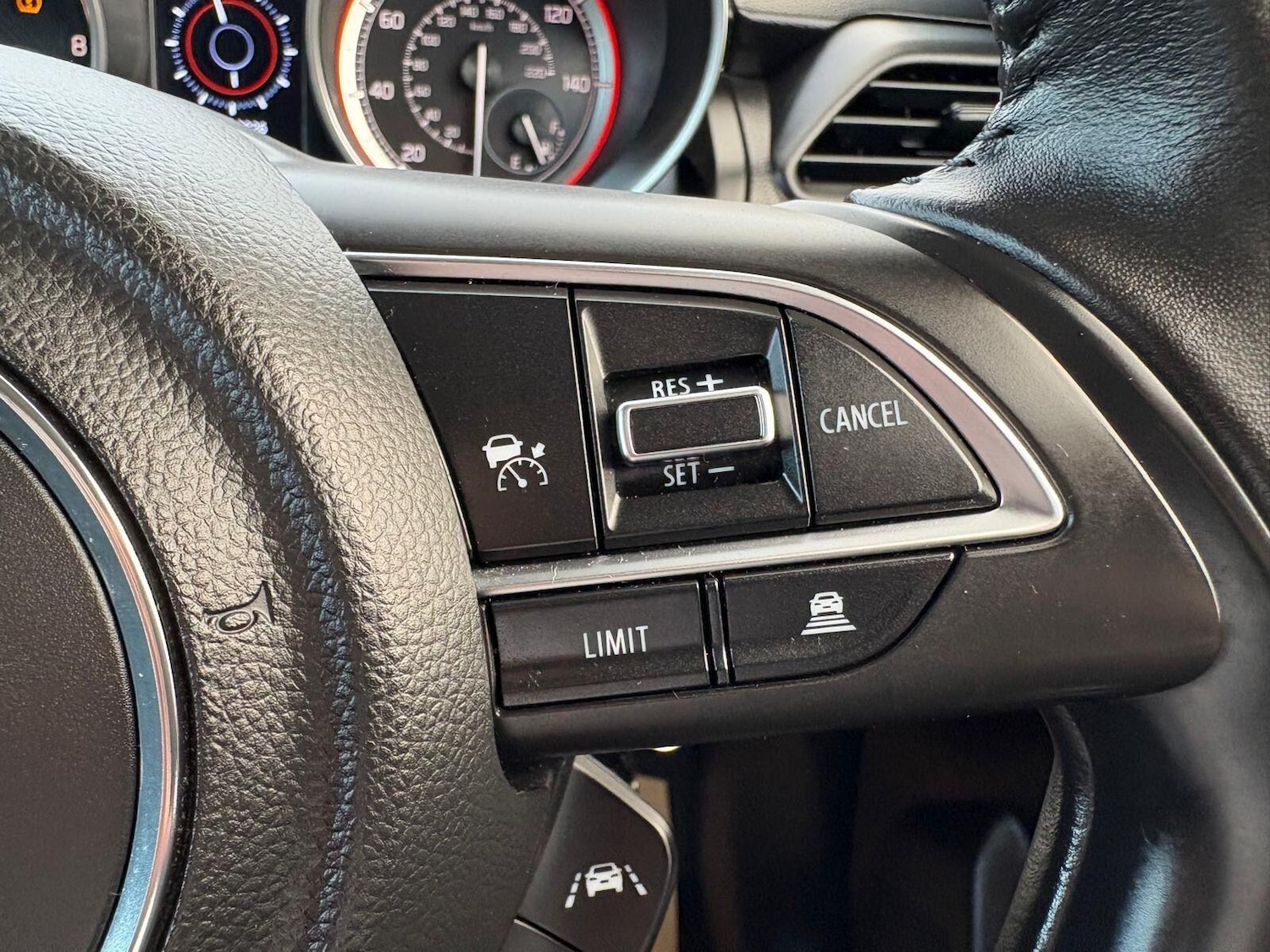 Used Suzuki Swift 2023 for sale - 77838831: Photo 22