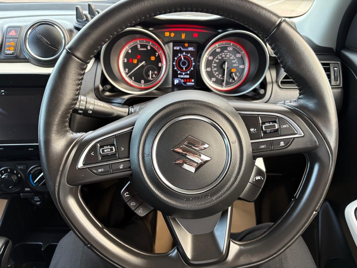 Used Suzuki Swift 2023 for sale - 77838831: Photo 38