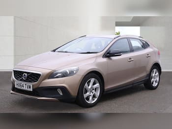 Used Volvo V40 2014 for sale - 79676624: Photo