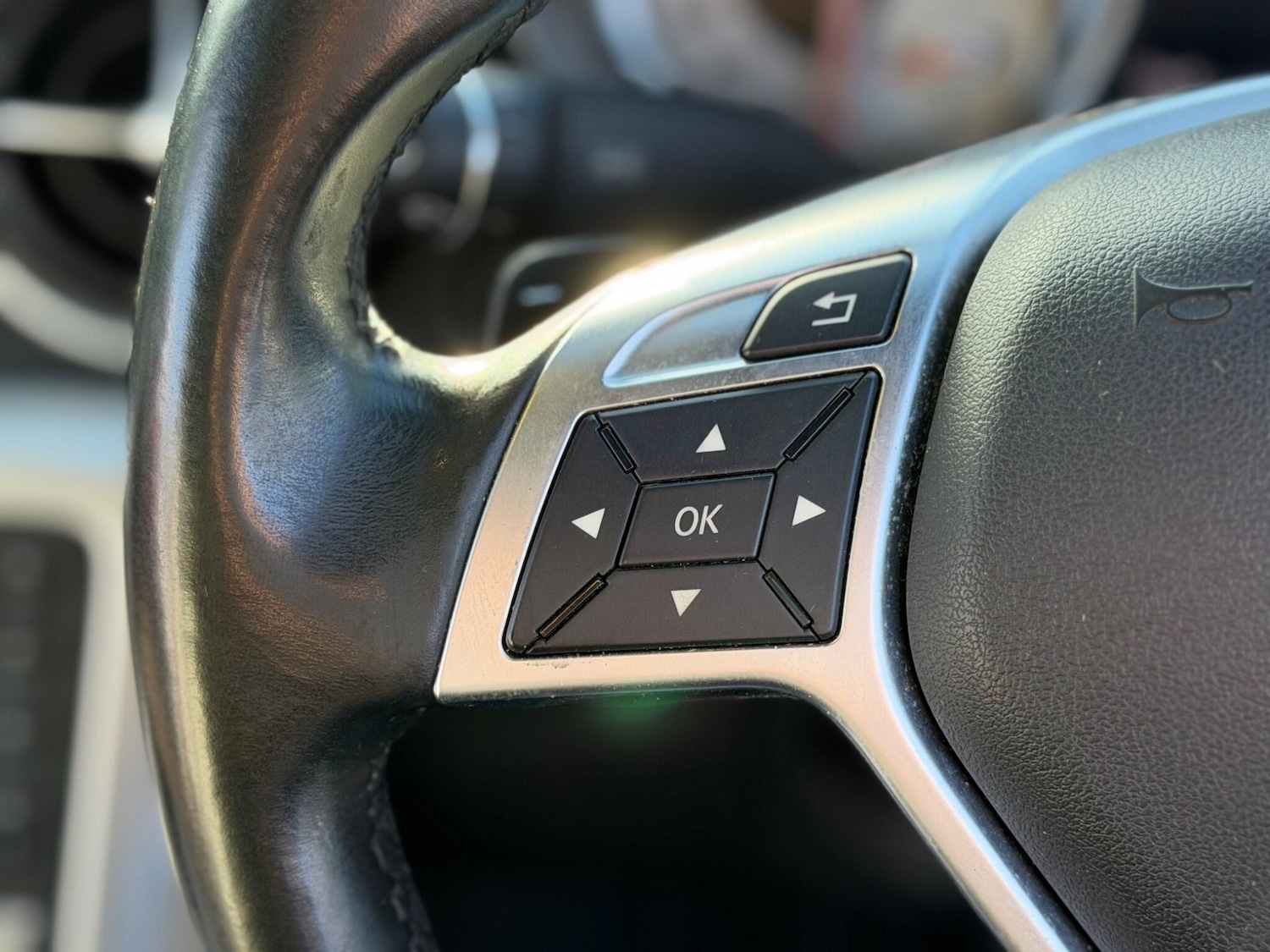 Used Mercedes-Benz SLK 2015 for sale - 77470434: Photo 13