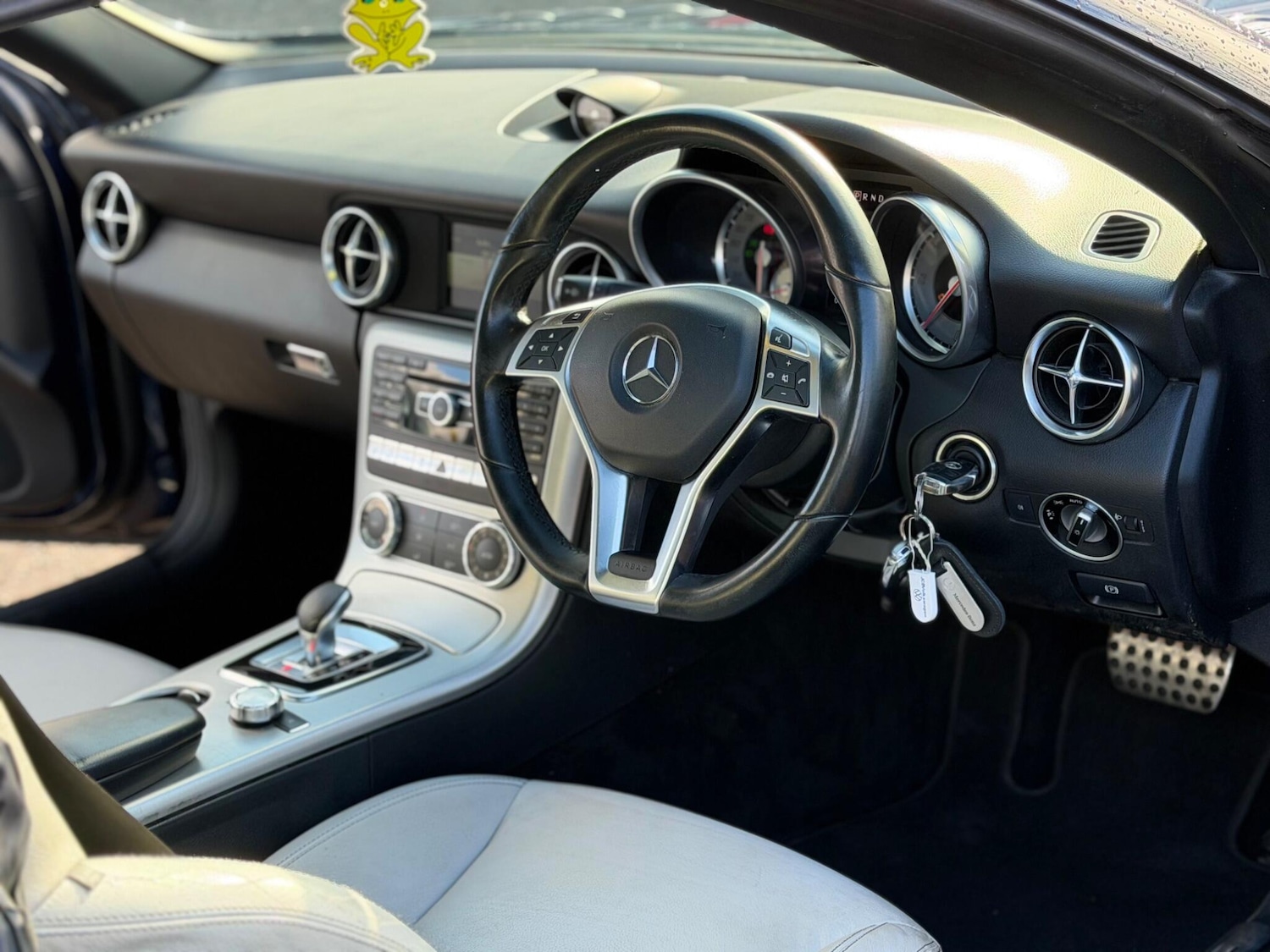 Used Mercedes-Benz SLK 2015 for sale - 77470434: Photo 23