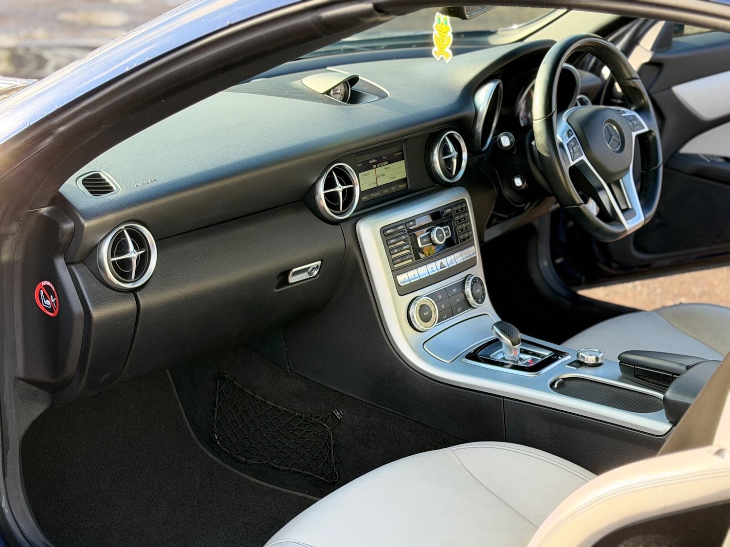 Used Mercedes-Benz SLK 2015 for sale - 77470434: Photo 24