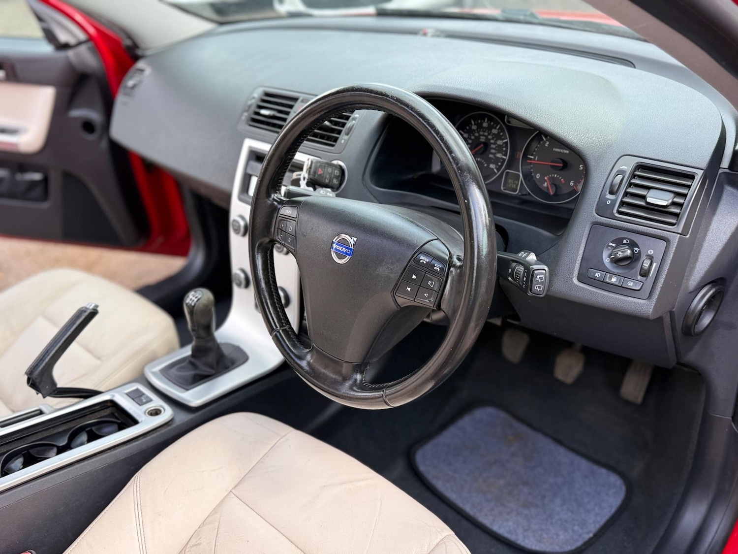 Used Volvo V50 2011 for sale - 77470480: Photo 27