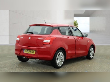 Used Suzuki Swift 2019 for sale - 79034409: Photo