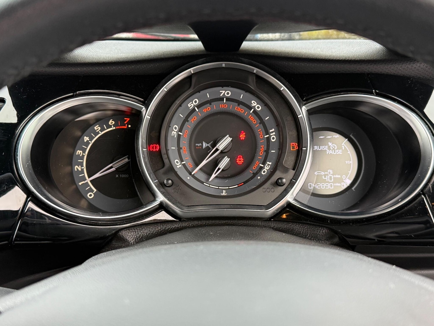 Used DS Automobiles DS 3 2015 for sale - 77470439: Photo 14