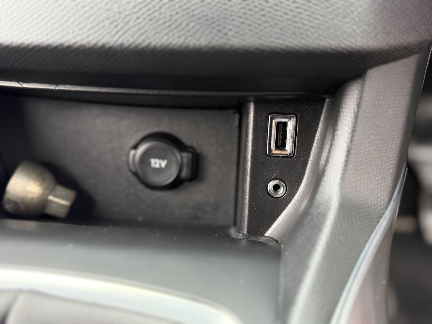 Used Peugeot 308 2014 for sale - 77470482: Photo 24