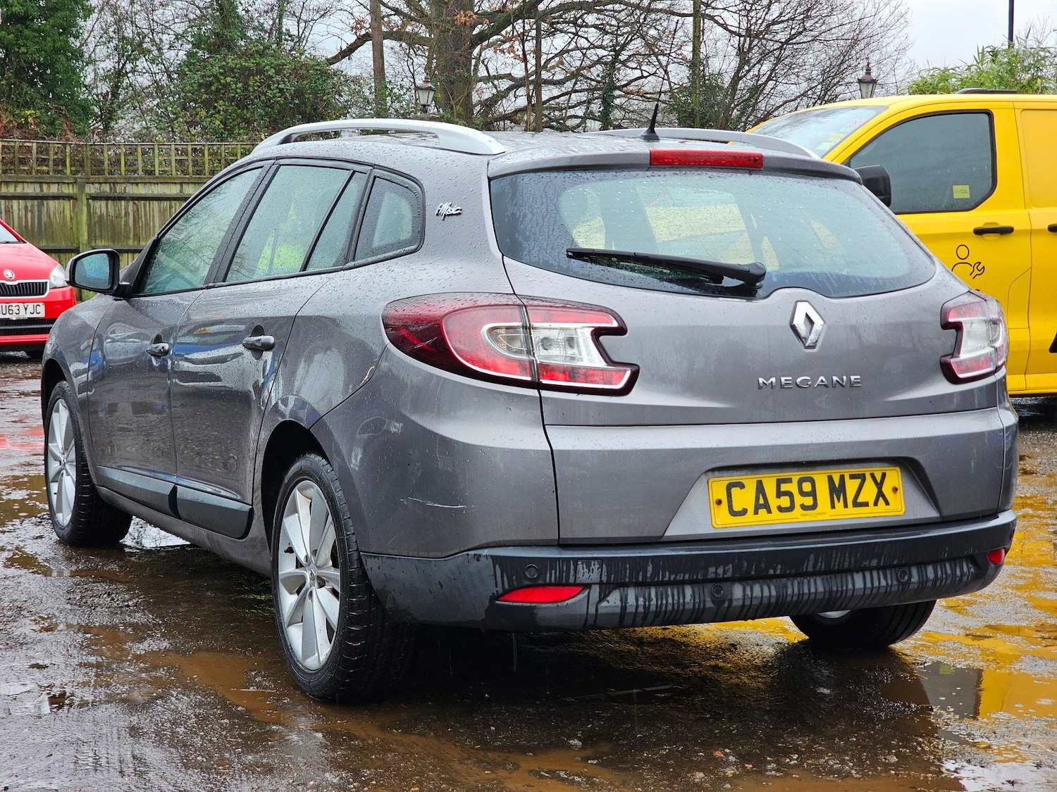 Used Renault Megane 2010 for sale - 77470436: Photo 10