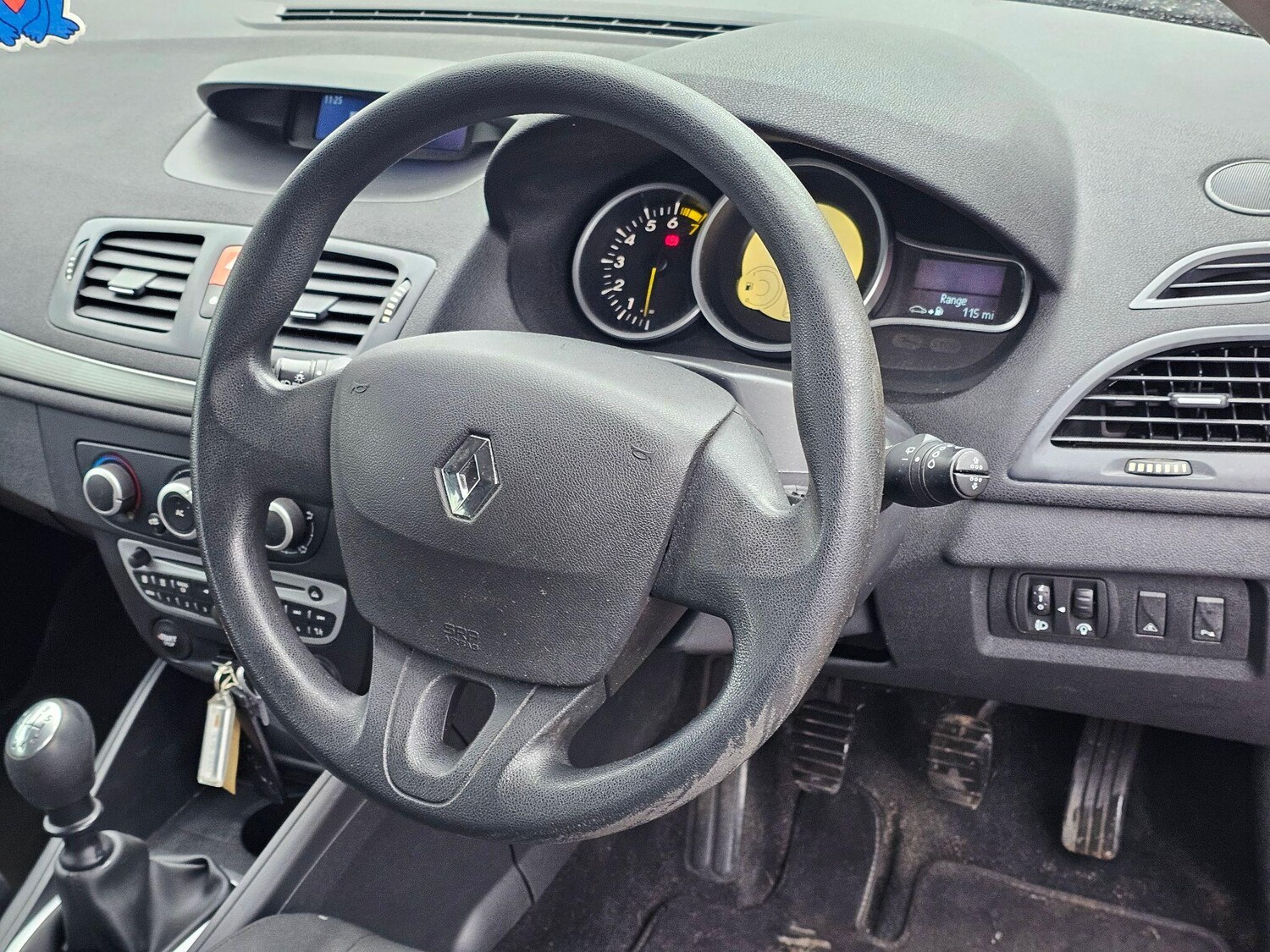 Used Renault Megane 2010 for sale - 77470436: Photo 15