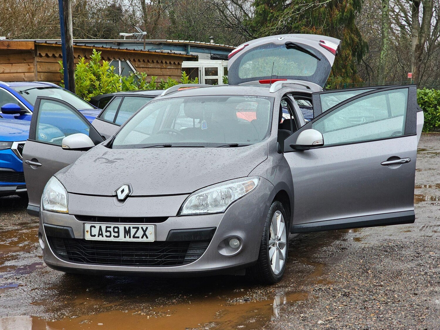 Used Renault Megane 2010 for sale - 77470436: Photo 34