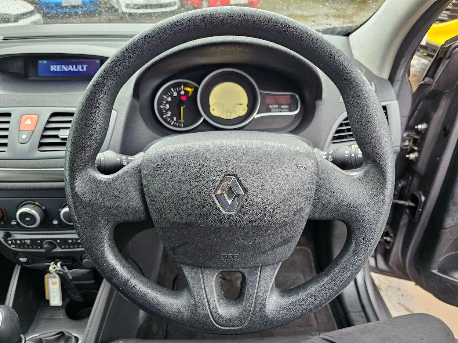 Used Renault Megane 2010 for sale - 77470436: Photo 4