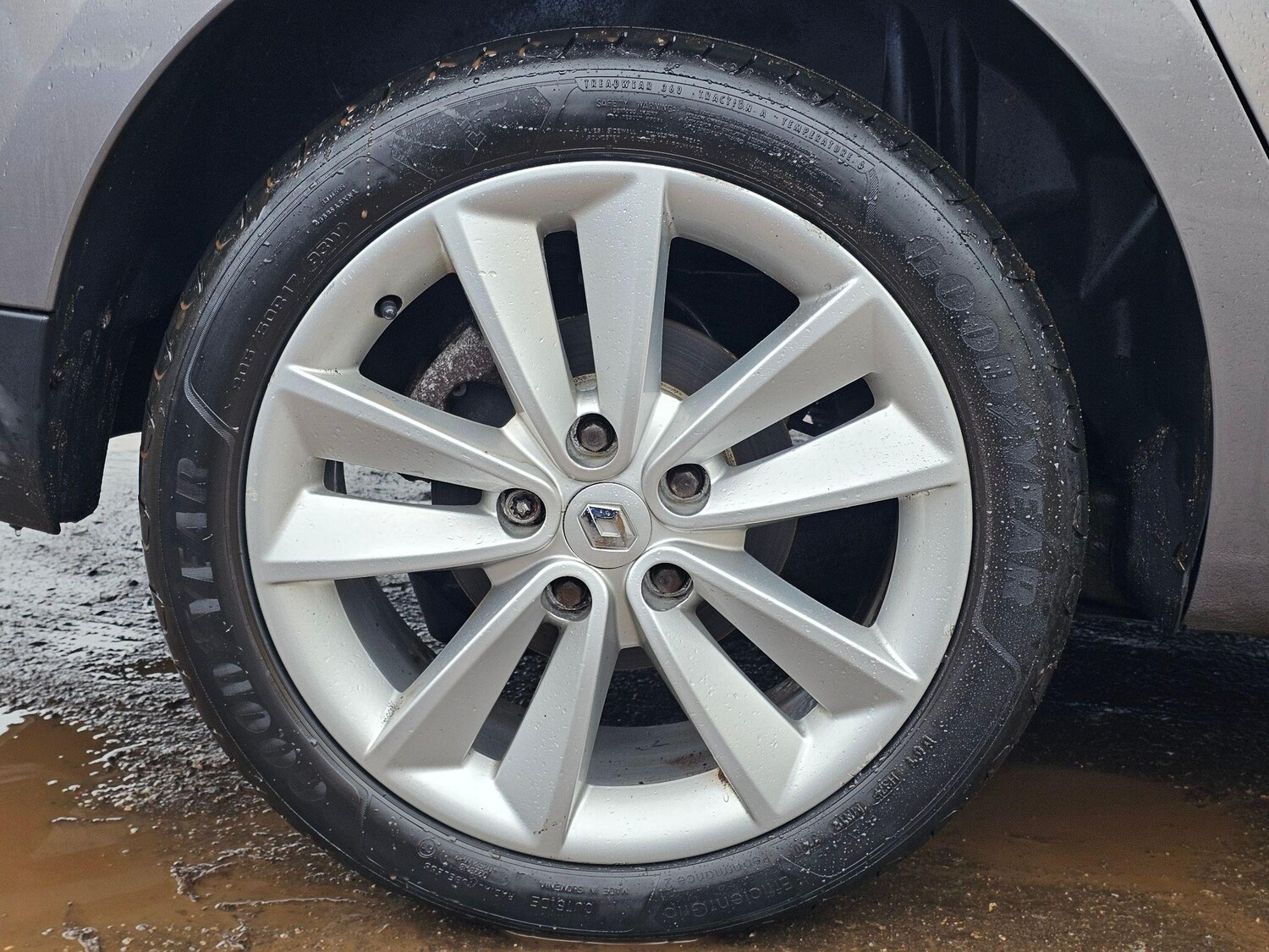 Used Renault Megane 2010 for sale - 77470436: Photo 42