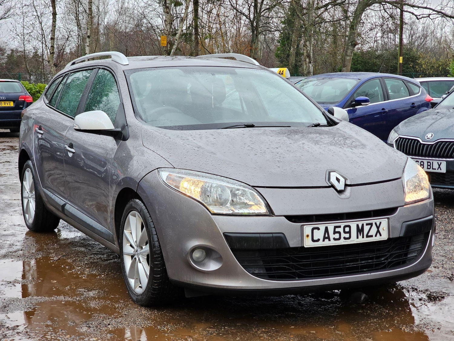 Used Renault Megane 2010 for sale - 77470436: Photo 6