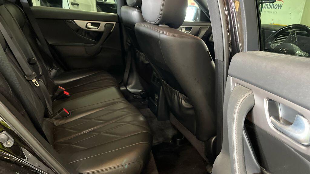 Used Infiniti QX70 2015 for sale - 77977978: Photo 21