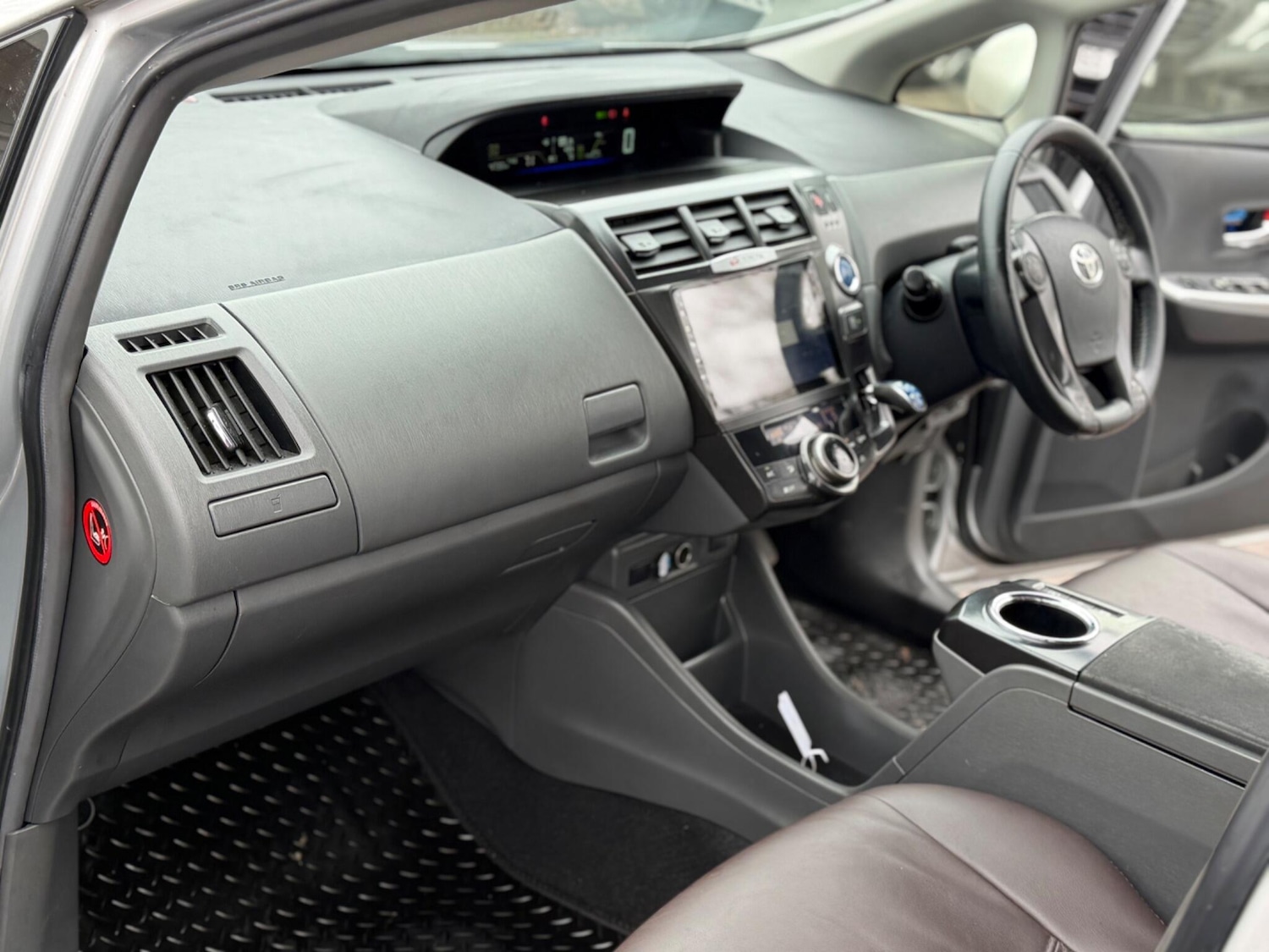 Used Toyota Prius+ 2020 for sale - 77585974: Photo 28